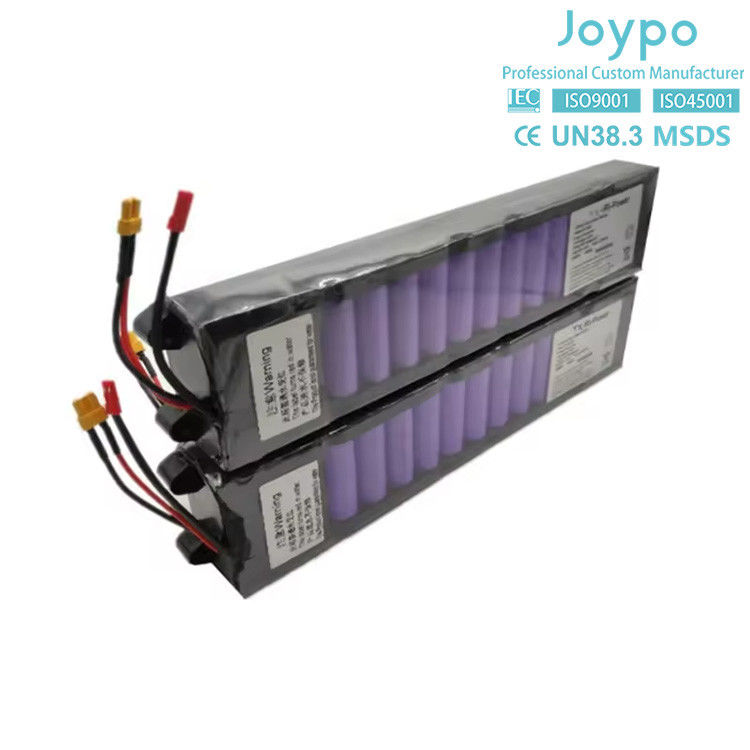 อายุจักรยาน 800 ครั้ง แบตเตอรี่ลิตยูมไอออนที่สามารถชาร์จได้ 36V 7.8Ah สําหรับรถสกูเตอร์ไฟฟ้า
