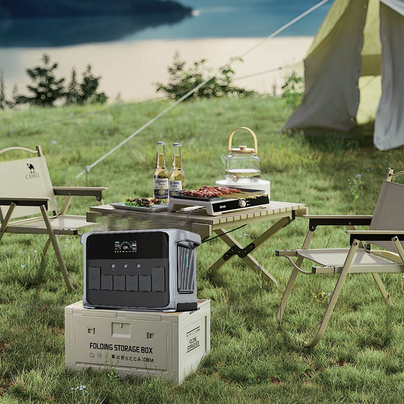 โรงไฟฟ้าพลังแสงอาทิตย์แบบพกพาขนาดสูงในห้อง 110V 220V LiFePO4